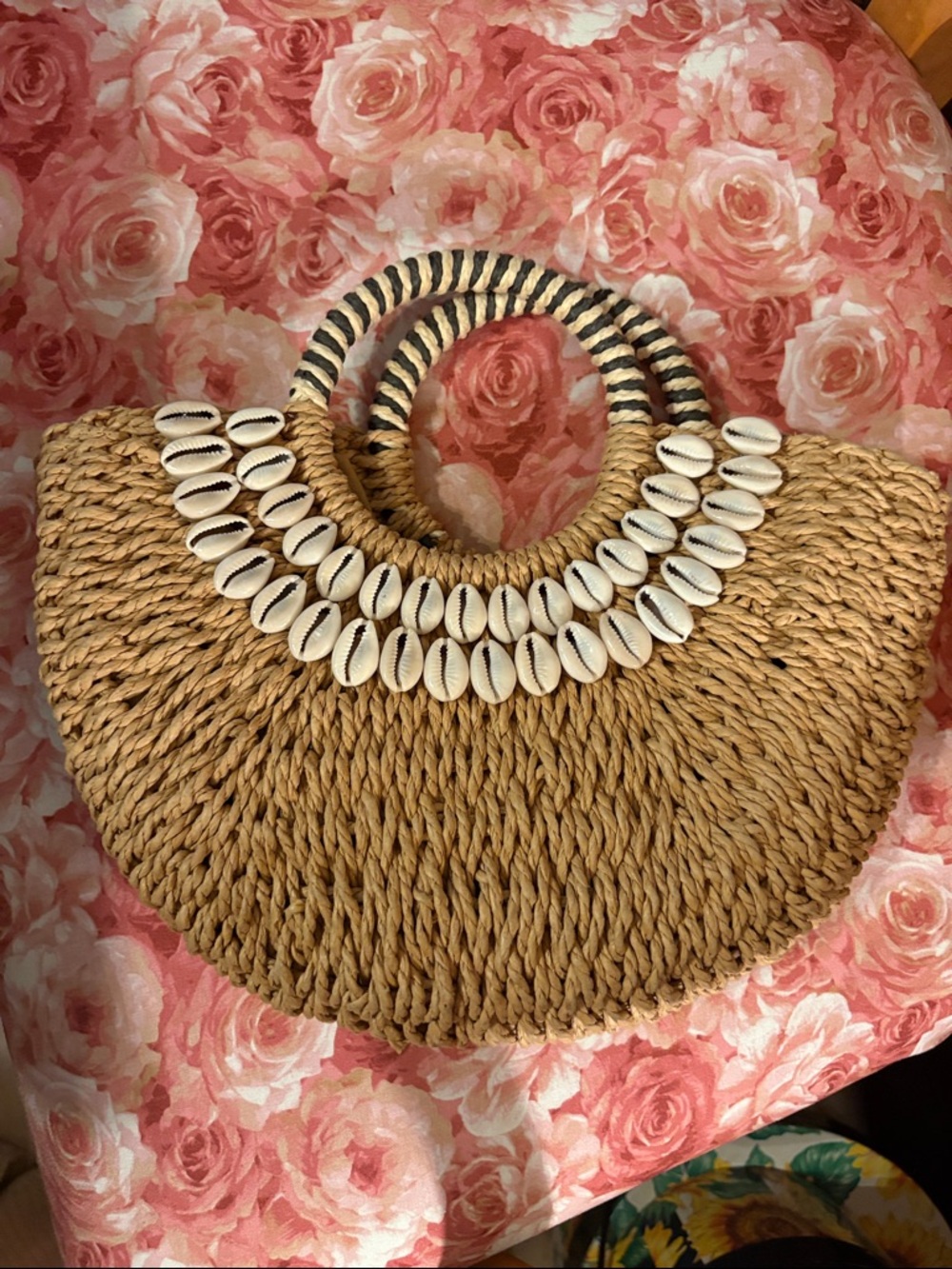 Natural Straw Shell-Trim Tote Bag